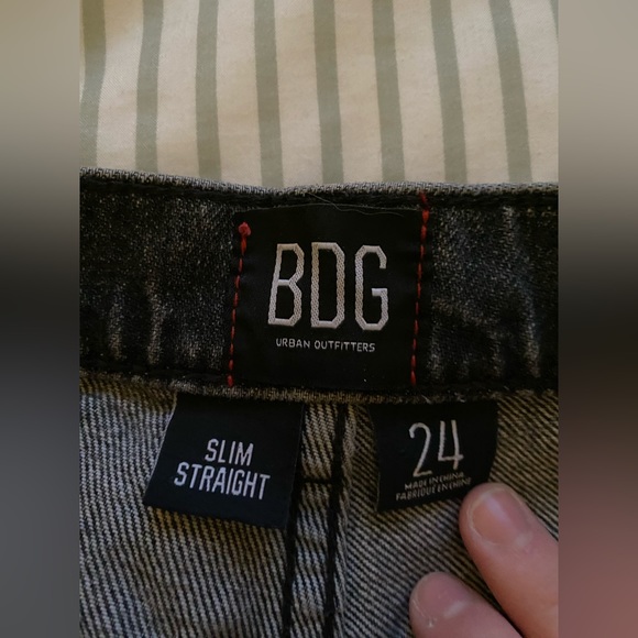 black wash BDG skate high ripped jeans - Picture 3 of 3